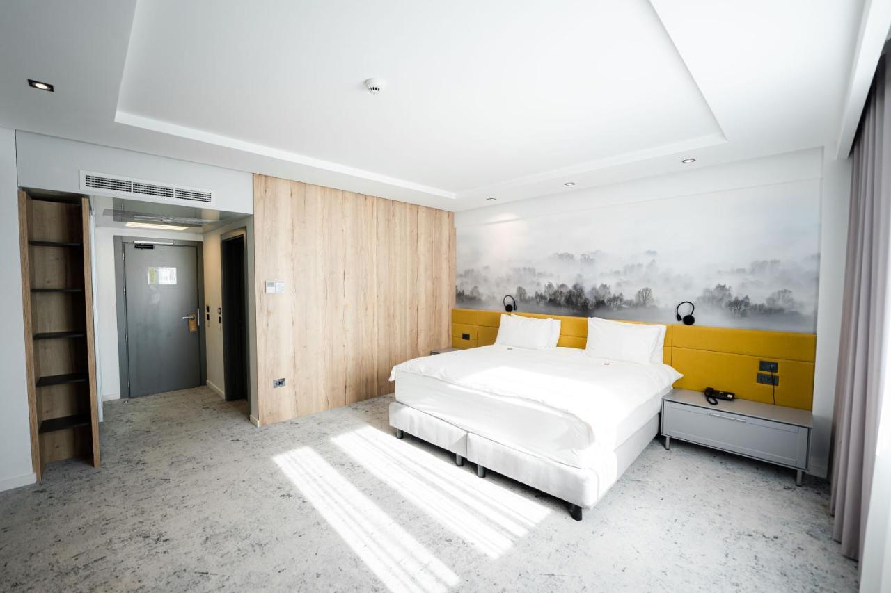 Mandachi Hotel & Spa Suceava Exterior foto
