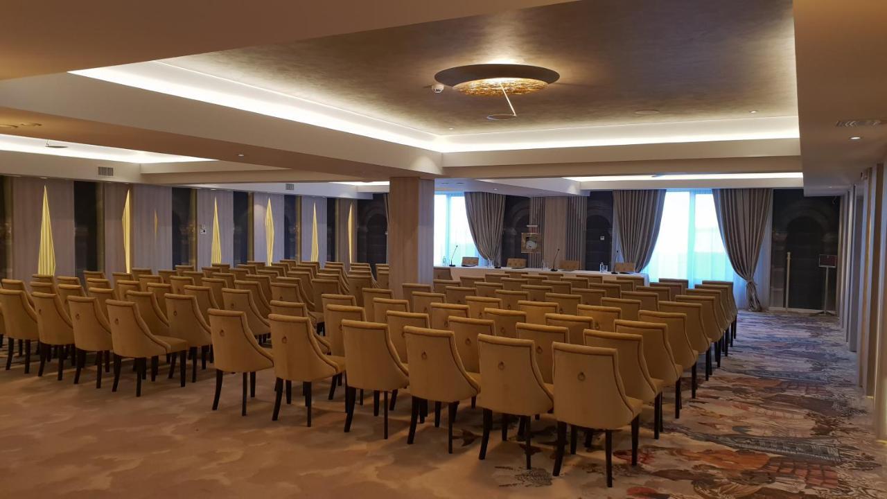 Mandachi Hotel & Spa Suceava Exterior foto